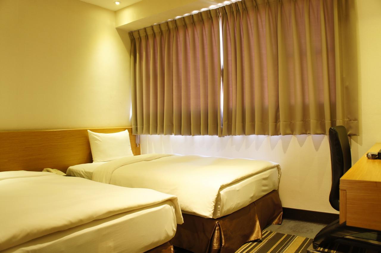 Country Garden Hotel Chiayi Buitenkant foto