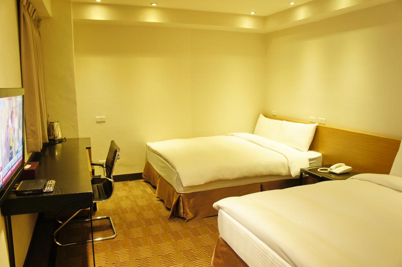 Country Garden Hotel Chiayi Buitenkant foto