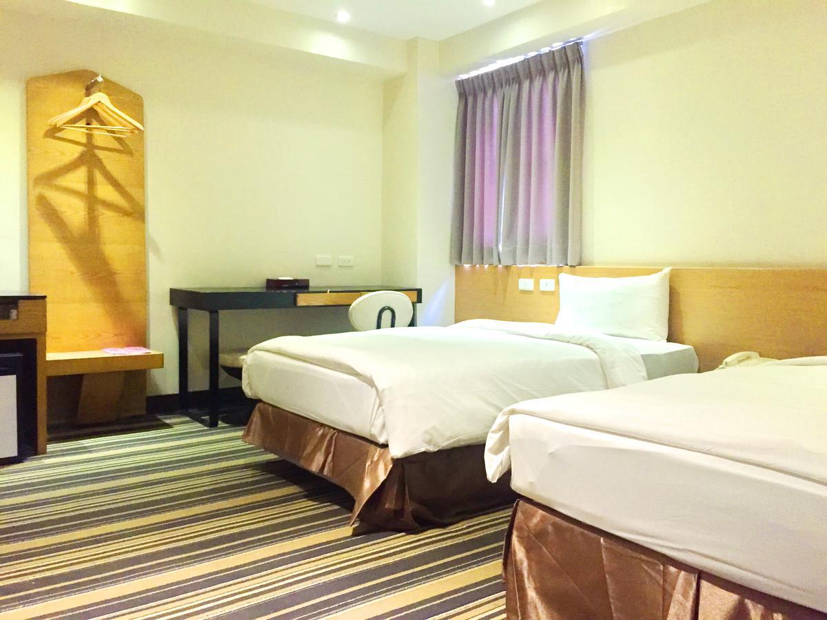 Country Garden Hotel Chiayi Buitenkant foto