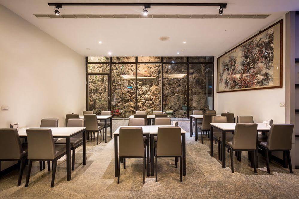 Country Garden Hotel Chiayi Buitenkant foto